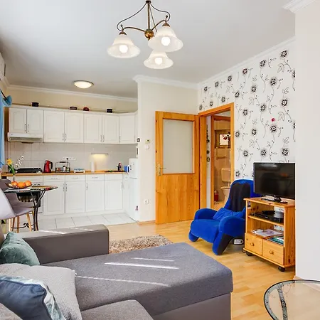 Margaret Apartman