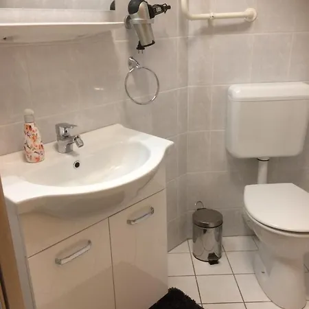 Margaret Apartman *